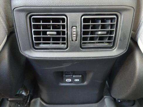Used 2024 Toyota RAV4 XLE AWD/4WD image 17