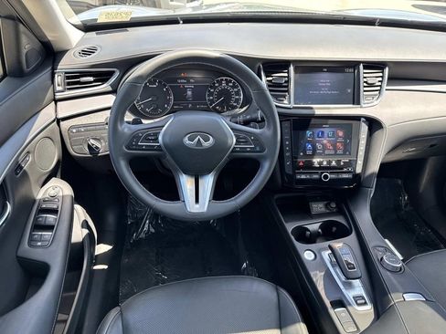 Certified 2023 INFINITI QX50 Luxe FWD image 9