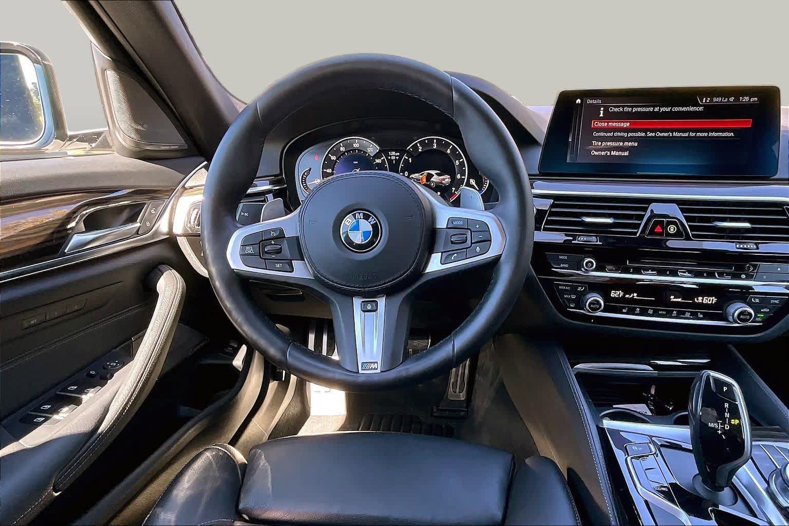 Used 2019 BMW 540i w/ M Sport Package RWD image 5