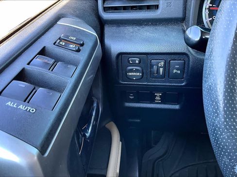 Used 2017 Toyota 4Runner Limited AWD/4WD image 34
