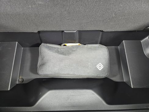 Used 2023 Rivian R1S Adventure AWD/4WD image 14