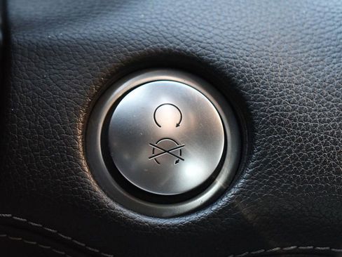 Used 2015 Mercedes-Benz S 550 4MATIC Coupe image 38