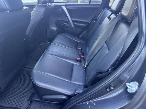 Used 2017 Toyota RAV4 SE AWD/4WD image 19