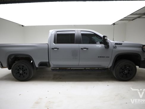 Used 2024 Chevrolet Silverado 2500 LT w/ Z71 Sport Edition image 5