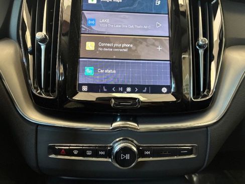 Used 2024 Volvo XC60 T8 Core image 27