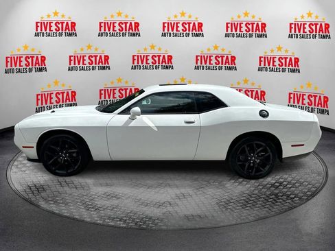 Used 2020 Dodge Challenger SXT w/ Blacktop Package image 4