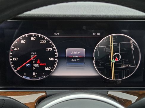 Used 2020 Mercedes-Benz E 350 E 350 image 33