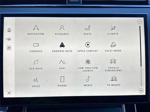 Used 2024 Land Rover Range Rover Evoque Dynamic SE image 15