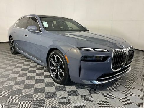 Certified 2024 BMW i7 xDrive60 AWD/4WD image 3