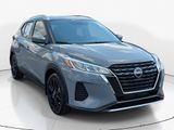Used 2022 Nissan Kicks SV image 2
