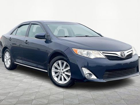 Used 2014 Toyota Camry XLE w/ Leather Package image 1
