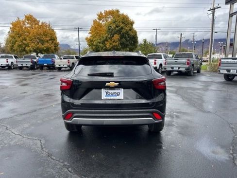 New 2026 Chevrolet Trax LT w/ Driver Confidence Package image 6
