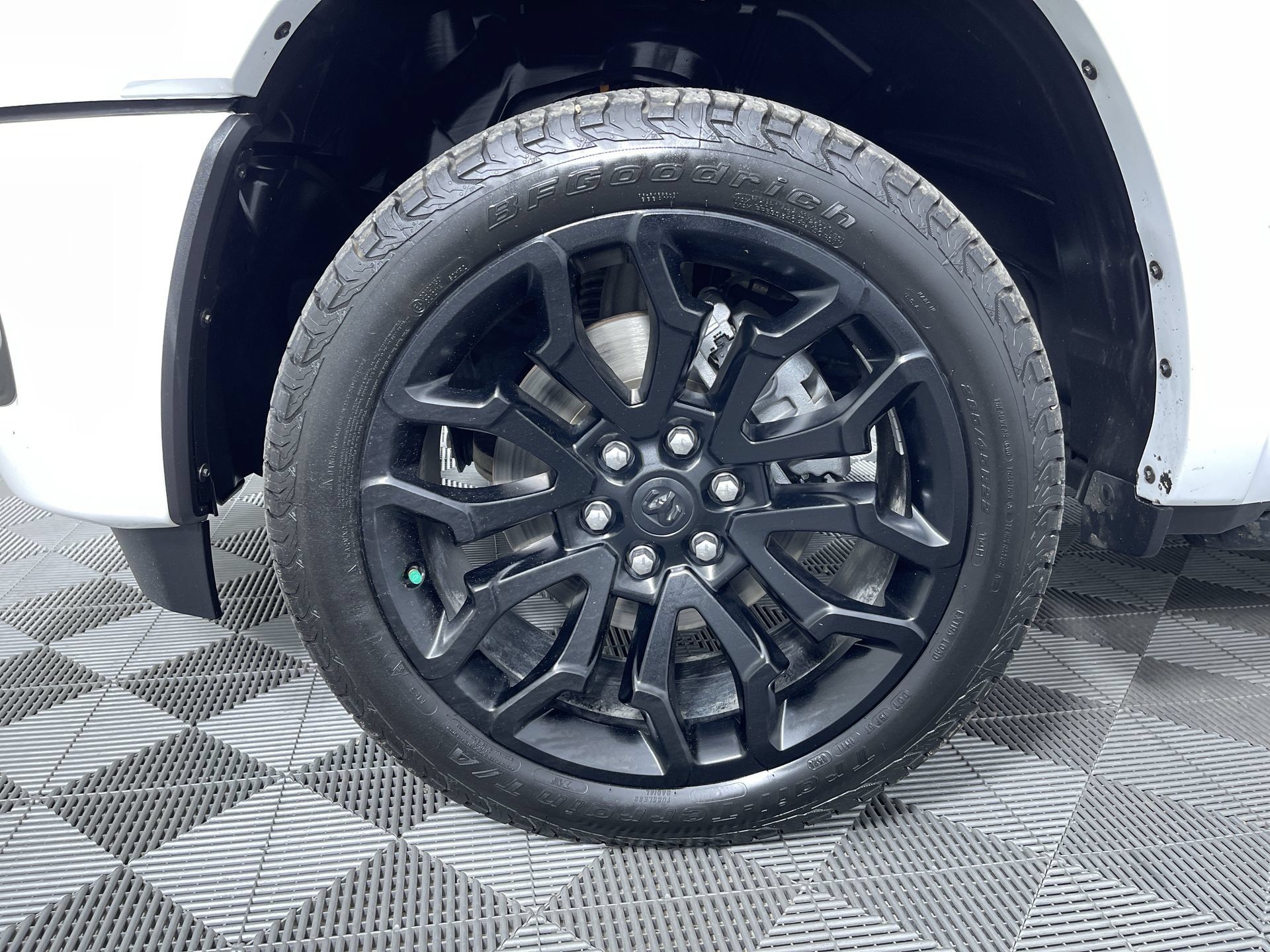 Used 2025 RAM 1500 Limited AWD/4WD image 29