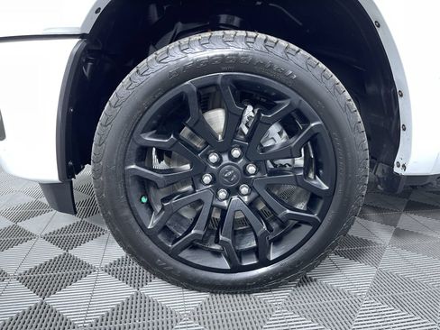 Used 2025 RAM 1500 Limited AWD/4WD image 29