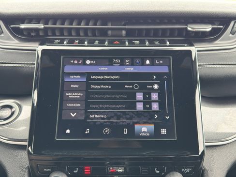 Used 2023 Jeep Grand Cherokee Altitude AWD/4WD image 24