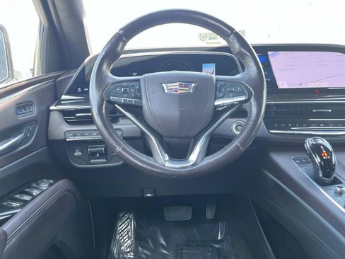 Used 2022 Cadillac Escalade Premium Luxury Platinum AWD/4WD image 14