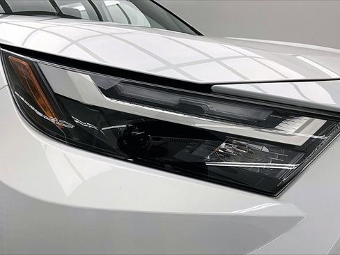 Used 2025 Toyota RAV4 LE image 29