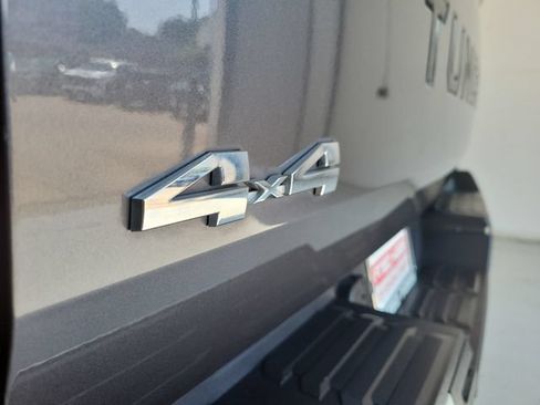 Used 2023 Toyota Tundra Limited w/ Power Package AWD/4WD image 8