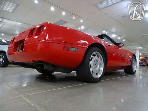 Used 1992 Chevrolet Corvette Convertible image 17