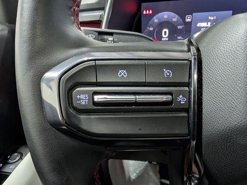 Used 2024 GMC Canyon AT4X w/ AT4X AEV Edition AWD/4WD image 21