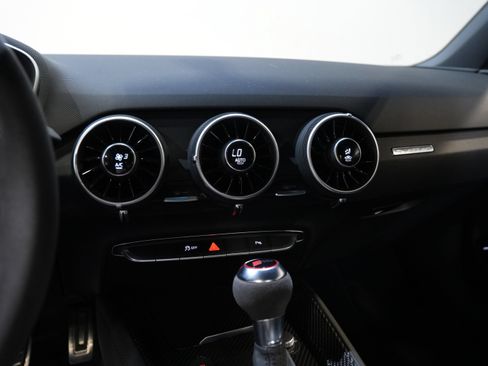 Used 2022 Audi TT RS AWD/4WD image 38