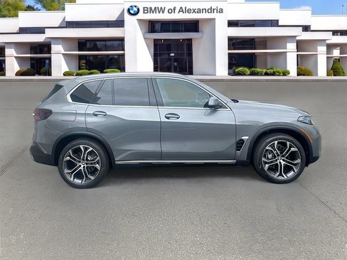 New 2026 BMW X5 xDrive40i AWD/4WD image 4