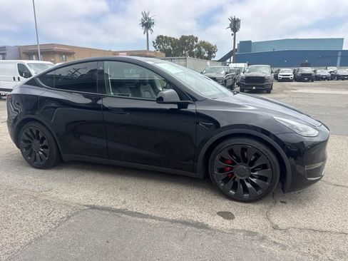 Used 2022 Tesla Model Y Performance AWD/4WD image 4