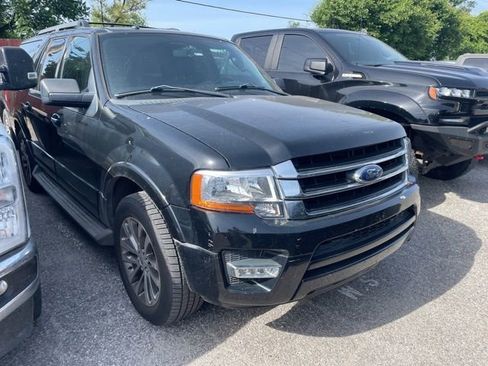 Used 2017 Ford Expedition EL XLT RWD image 3
