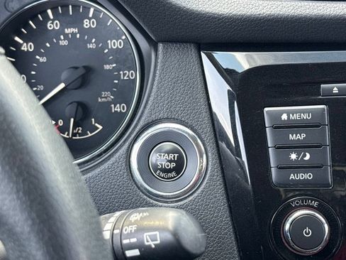 Used 2020 Nissan Rogue SV w/ Premium Package AWD/4WD image 23
