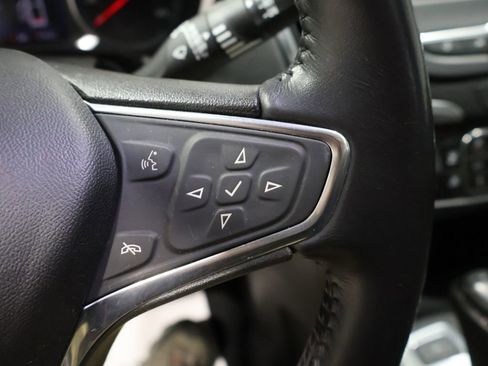 Used 2020 Chevrolet Equinox LT image 35