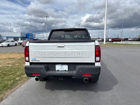 Used 2024 Honda Ridgeline Black Edition image 4