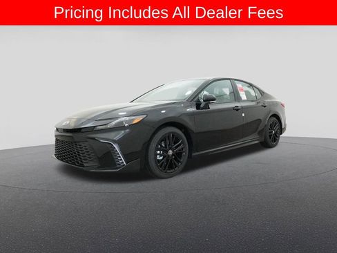 New 2026 Toyota Camry SE FWD image 17