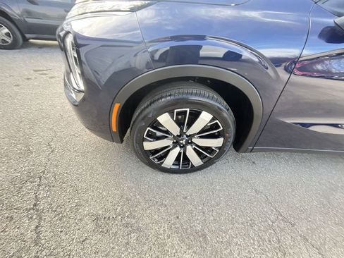 New 2026 Mitsubishi Outlander SE FWD image 10