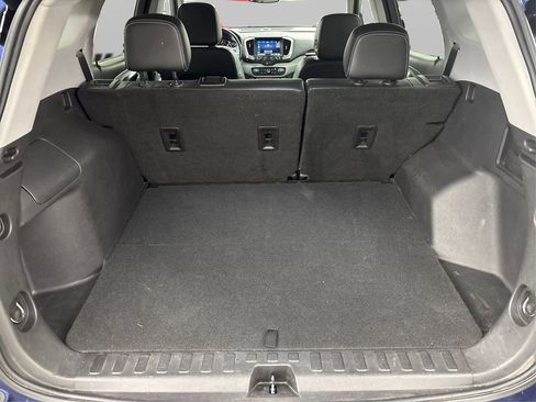 Used 2022 GMC Terrain SLT AWD/4WD image 11