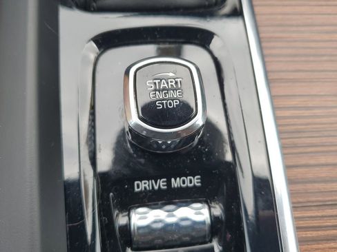 Used 2021 Volvo XC60 T5 Inscription w/ Protection Package Premier image 27