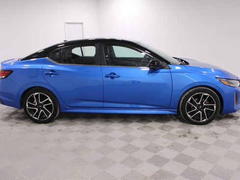 Used 2024 Nissan Sentra SR w/ SR Premium Package image 26