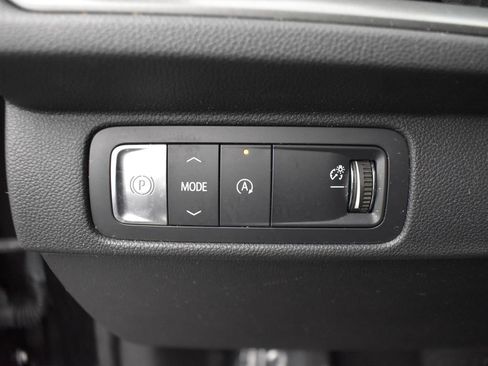 Used 2024 Chevrolet Traverse LT FWD image 13