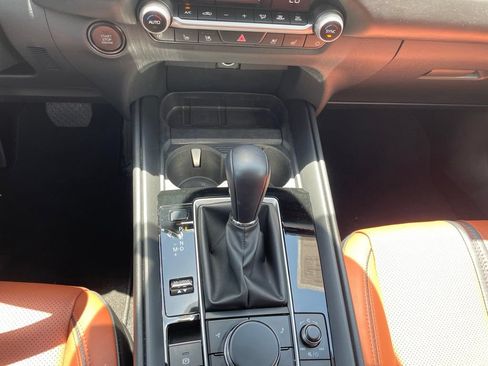 Used 2025 MAZDA CX-50 AWD 2.5 Turbo w/ Premium Pkg image 12