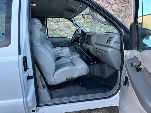Used 2003 Ford F250 4x4 SuperCab Super Duty image 24