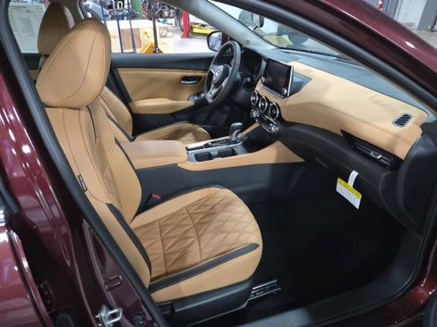 New 2025 Nissan Sentra SV w/ SV Premium Package image 12