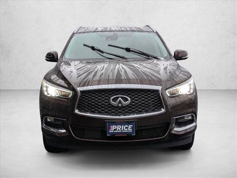 Used 2019 INFINITI QX60 Luxe w/ Essential Package image 2