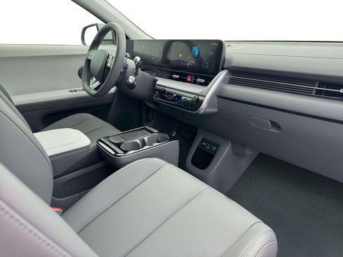 New 2026 Hyundai Ioniq 5 SEL RWD image 16