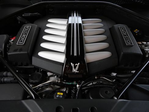 Certified 2021 Rolls-Royce Dawn RWD image 36