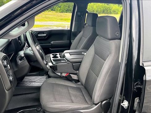 Used 2023 Chevrolet Silverado 1500 Custom AWD/4WD image 22
