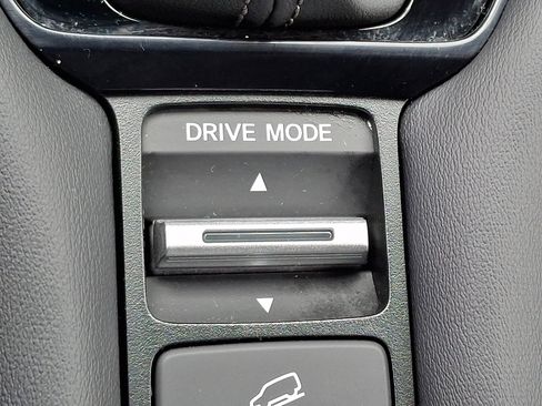 Used 2026 Honda HR-V LX image 25