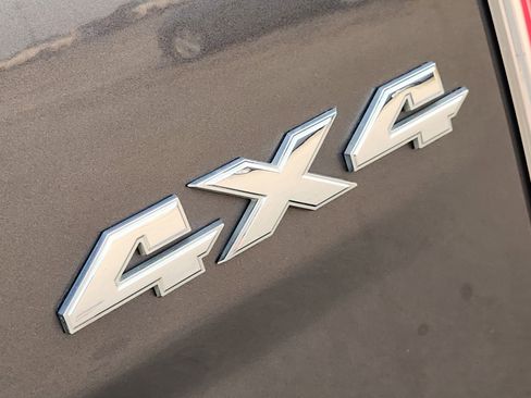 Used 2017 RAM 1500 Laramie Longhorn image 14