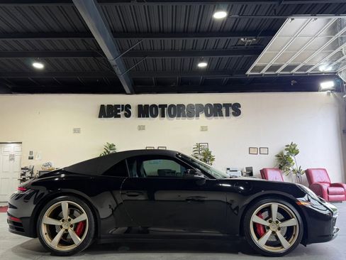 Used 2020 Porsche 911 Carrera 4S AWD/4WD image 5