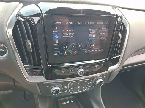Certified 2024 Chevrolet Traverse High Country AWD/4WD image 18