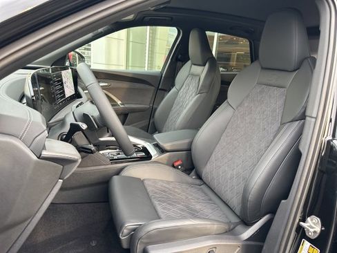 New 2025 Audi SQ5 Premium Plus image 9