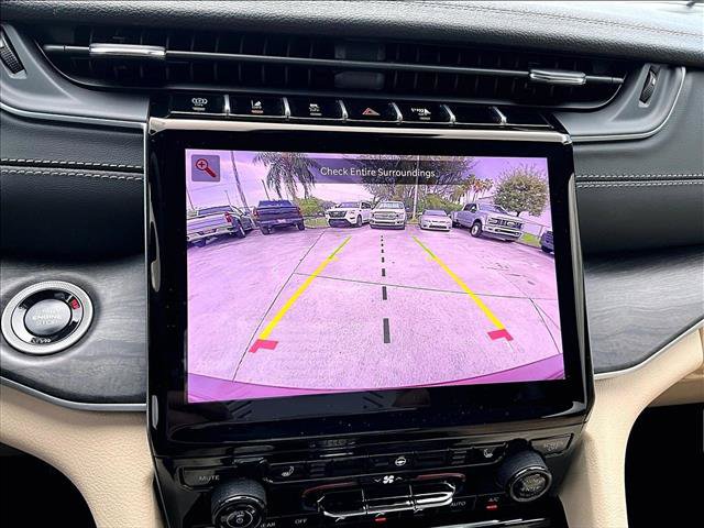 Used 2025 Jeep Grand Cherokee Limited 4xe AWD/4WD image 23